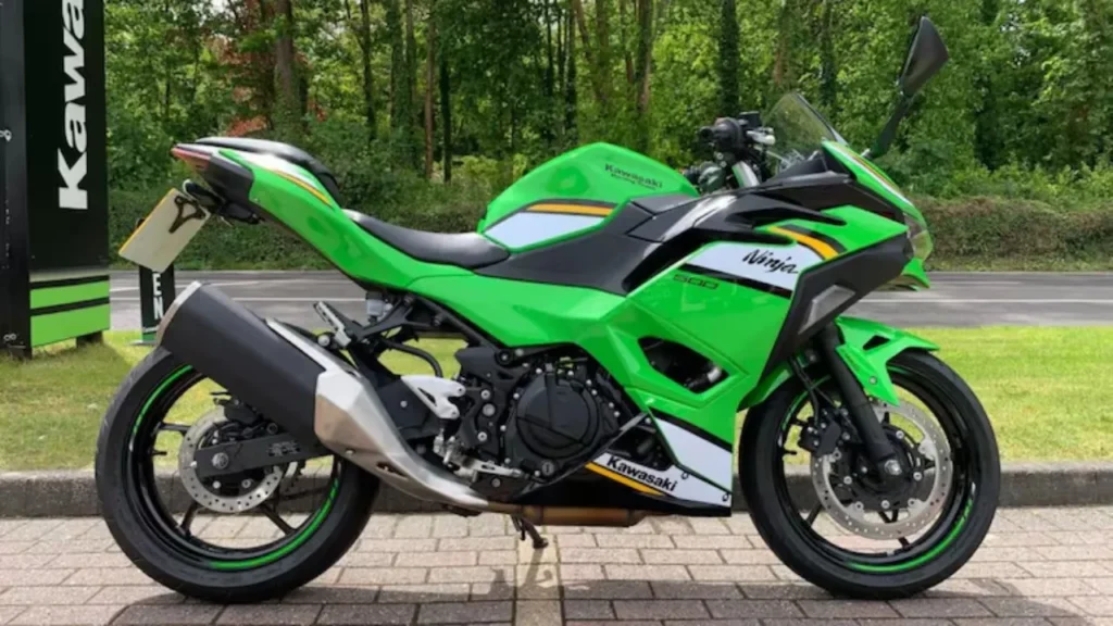 2026 Kawasaki Ninja 500 लॉन्च: E20 इंजन अपडेट के साथ आई नई स्पोर्ट्स बाइक, कीमत ₹5.76 लाख