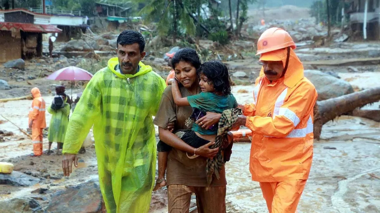 Wayanad Landslide 7 July 2026: वायनाड में टनल साइट पर भूस्खलन 3 की मौत, कई दबे, NDRF की 2 टीमें रवाना; मंत्री बोले यह मानव निर्मित आपदा